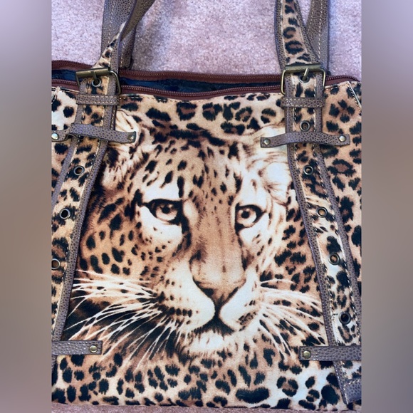 Cheetah print purse - Picture 2 of 6